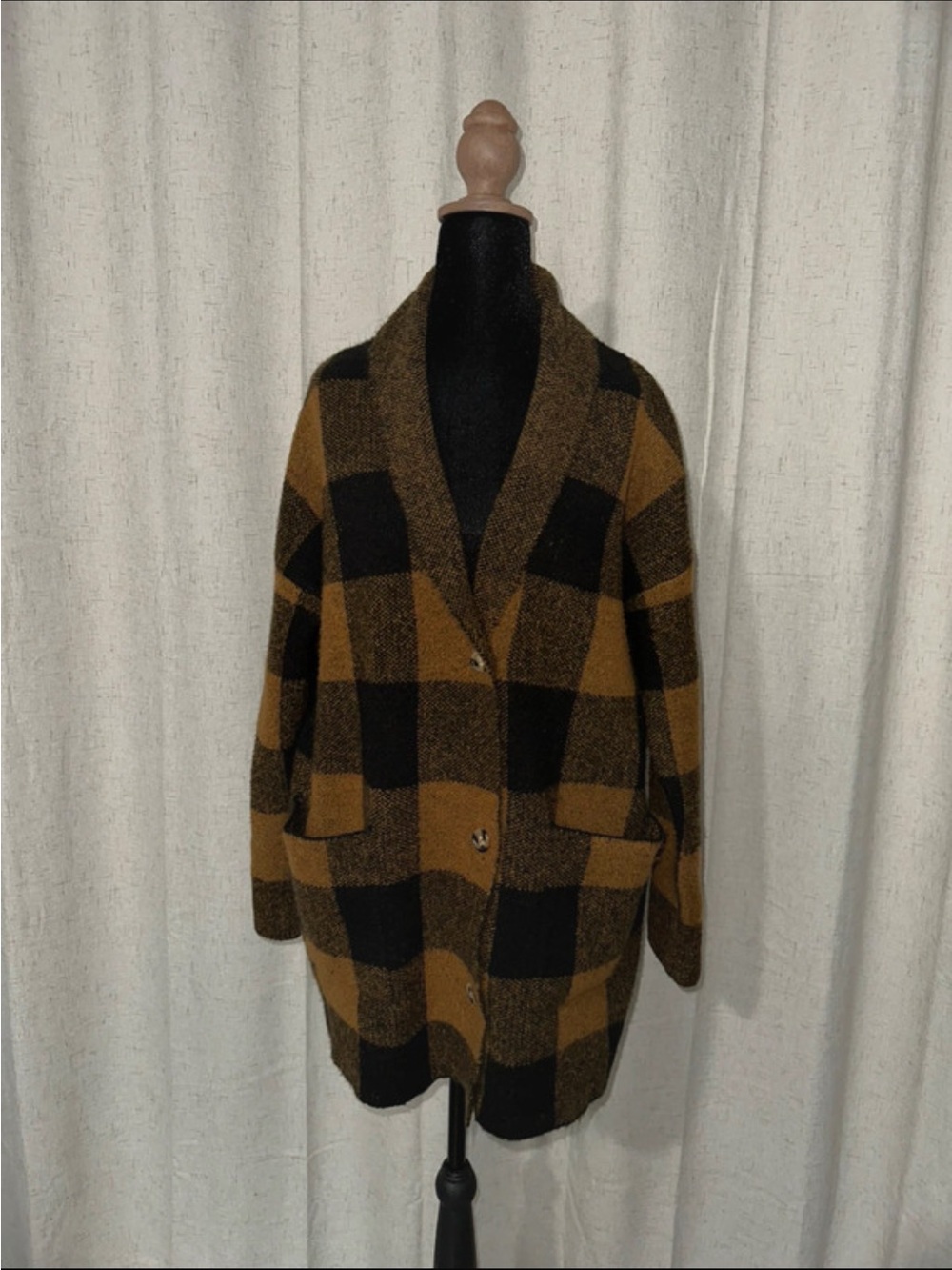 Forever 21 Oversized Plaid Cardigan in Brown and Black